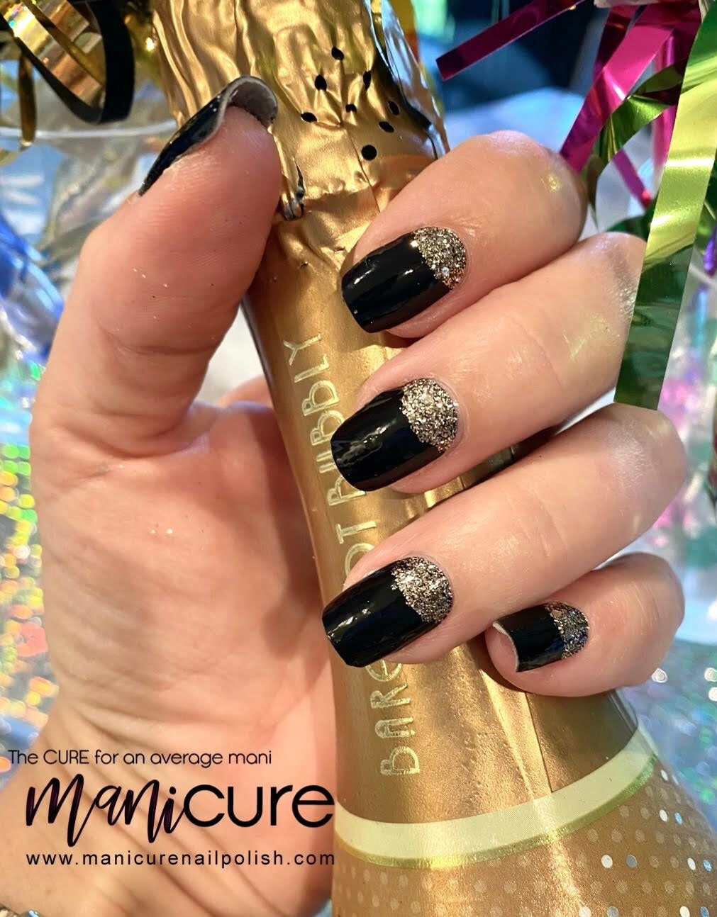 Acrylic nails - black sparkle design 